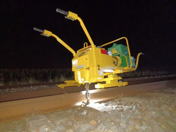 Duurzame kraagboutschroefmachine